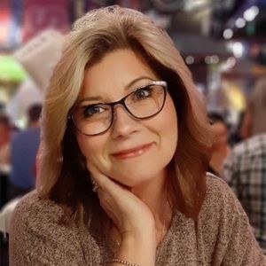 Meet your Posher, Cindy